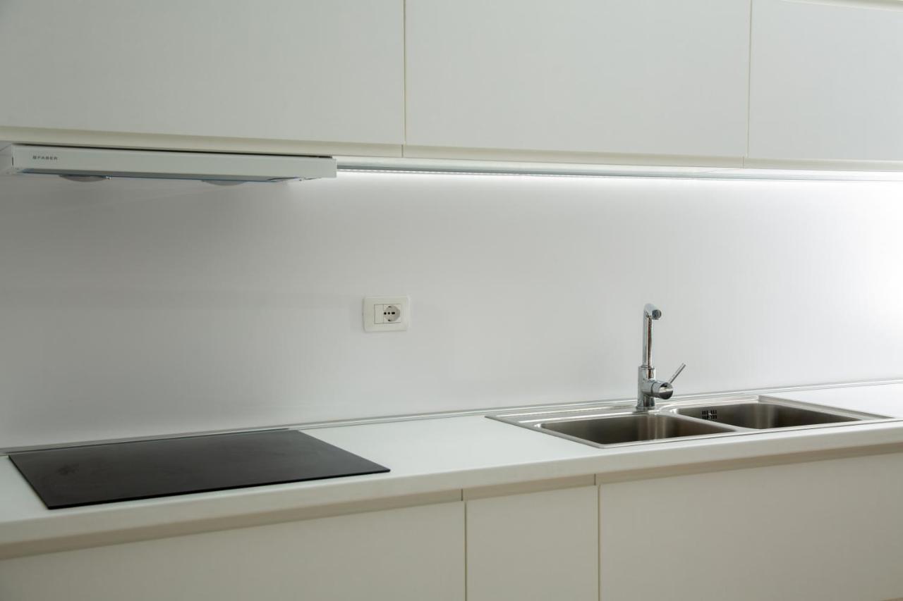 Sky & Sea Viewing Apartment Влёра Экстерьер фото