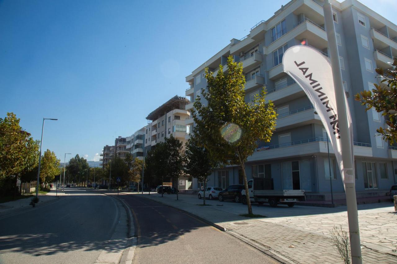 Sky & Sea Viewing Apartment Влёра Экстерьер фото
