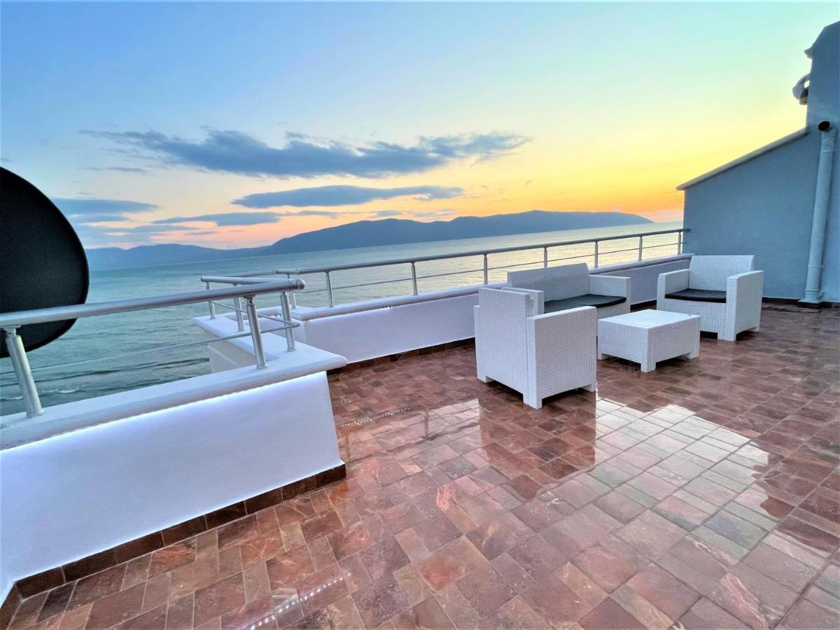 Sky & Sea Viewing Apartment Влёра Экстерьер фото