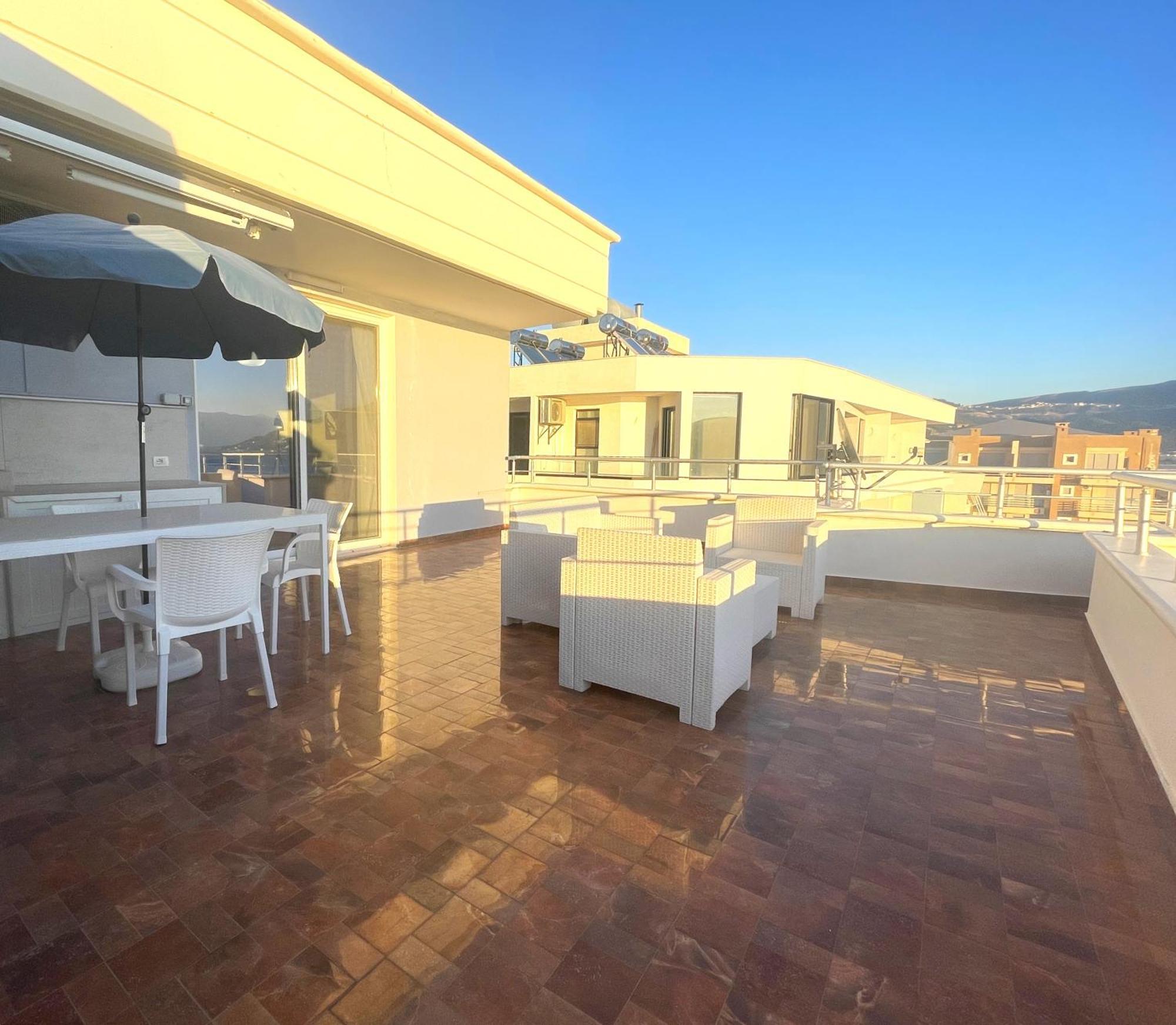 Sky & Sea Viewing Apartment Влёра Экстерьер фото