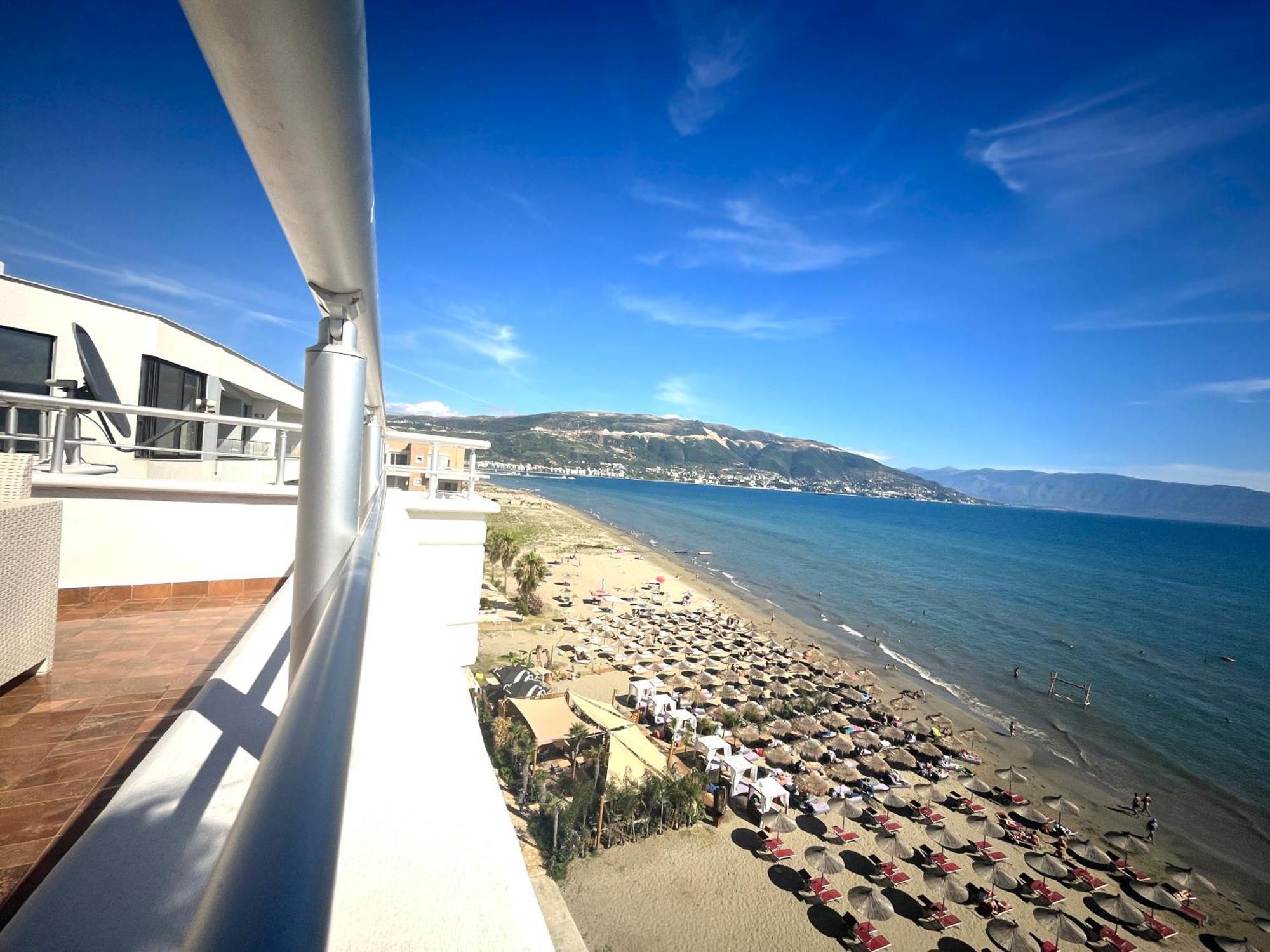 Sky & Sea Viewing Apartment Влёра Экстерьер фото