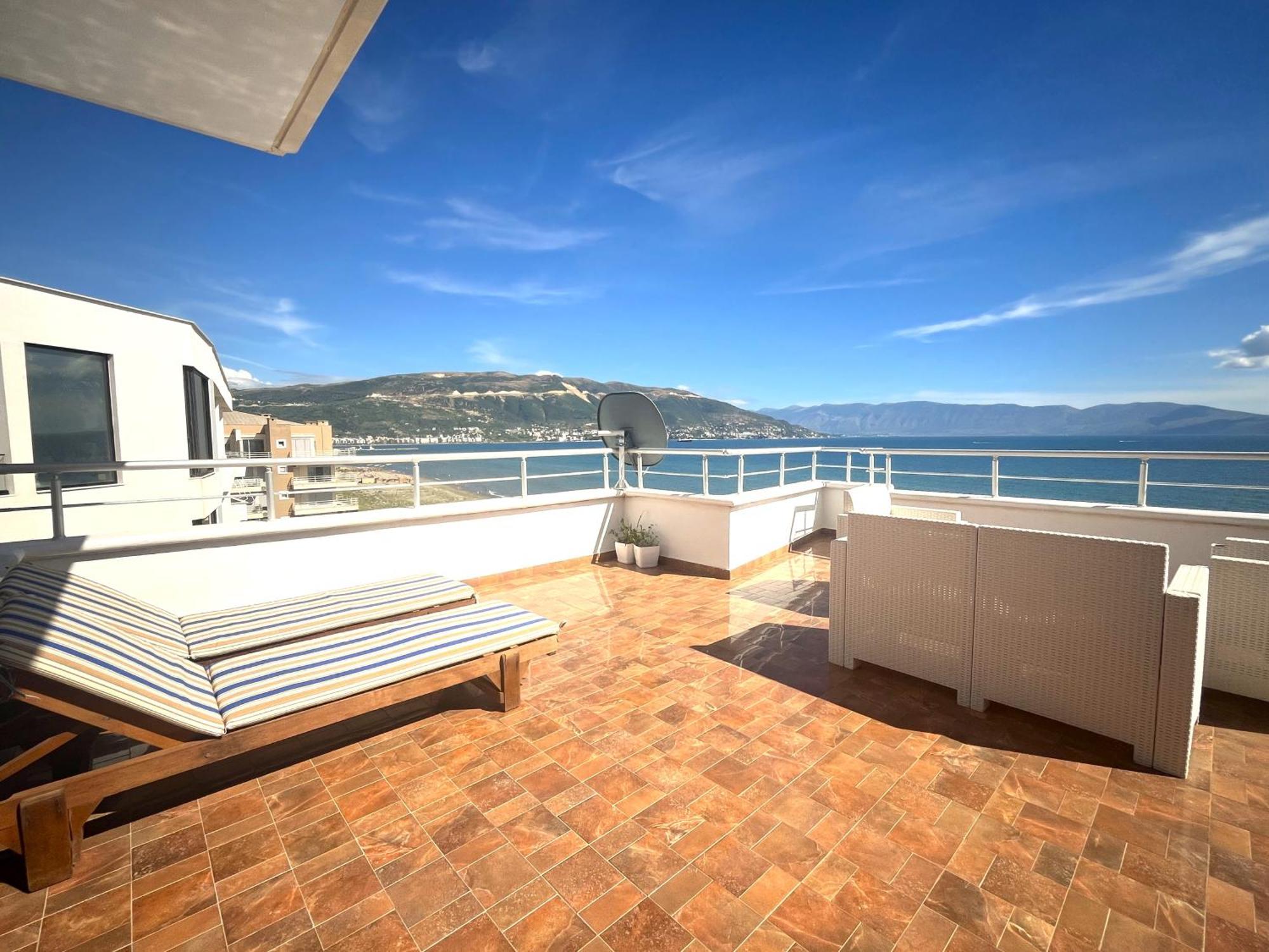 Sky & Sea Viewing Apartment Влёра Экстерьер фото