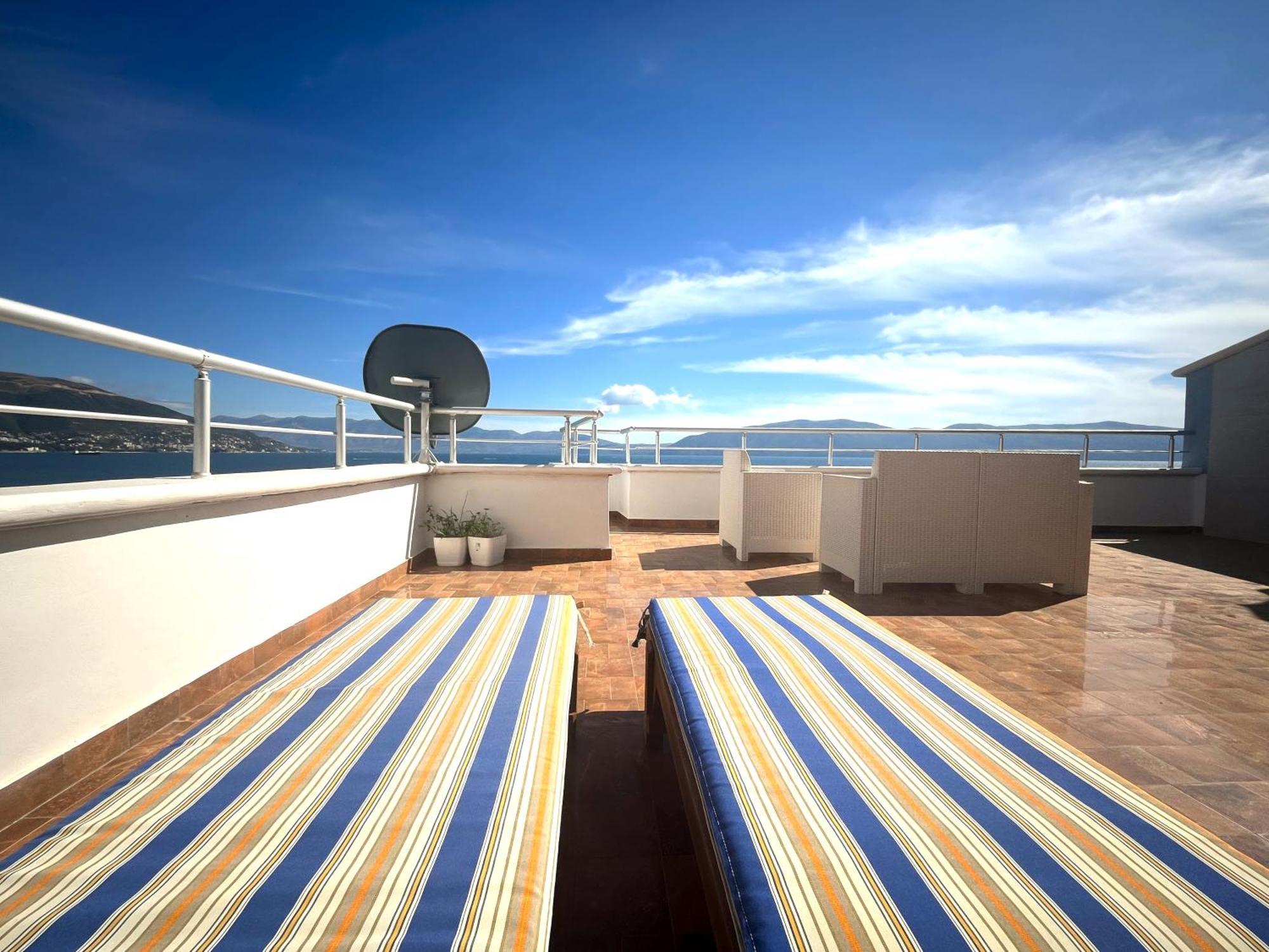 Sky & Sea Viewing Apartment Влёра Экстерьер фото